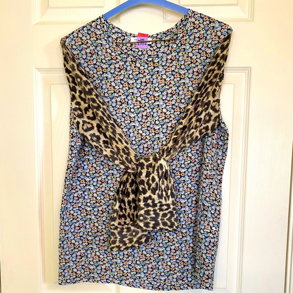 🎉HP🎉 100% silk Equipment blouse